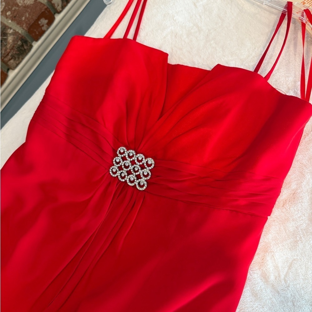 Aspeed Red Gown with crystal Embellishment - Picture 4 of 8